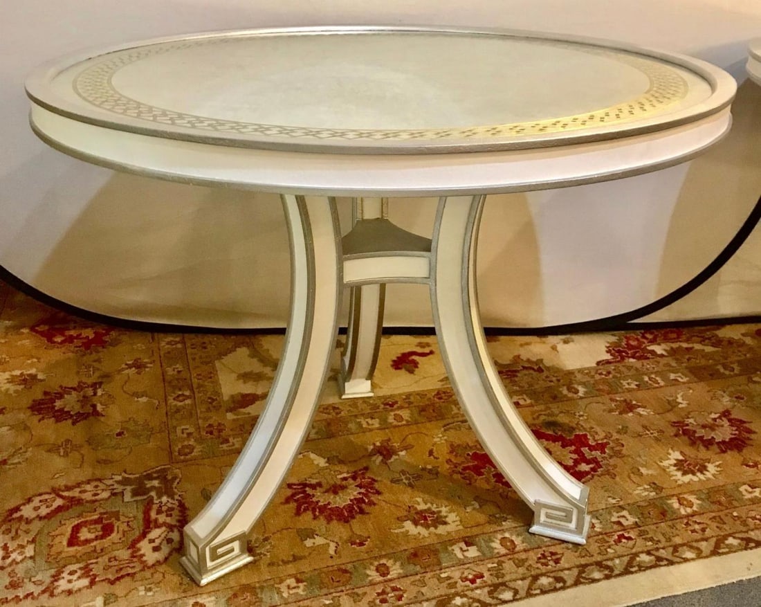 Pair of Hollywood Regency Églomisé Top Painted Side, End or Centre Tables - 9