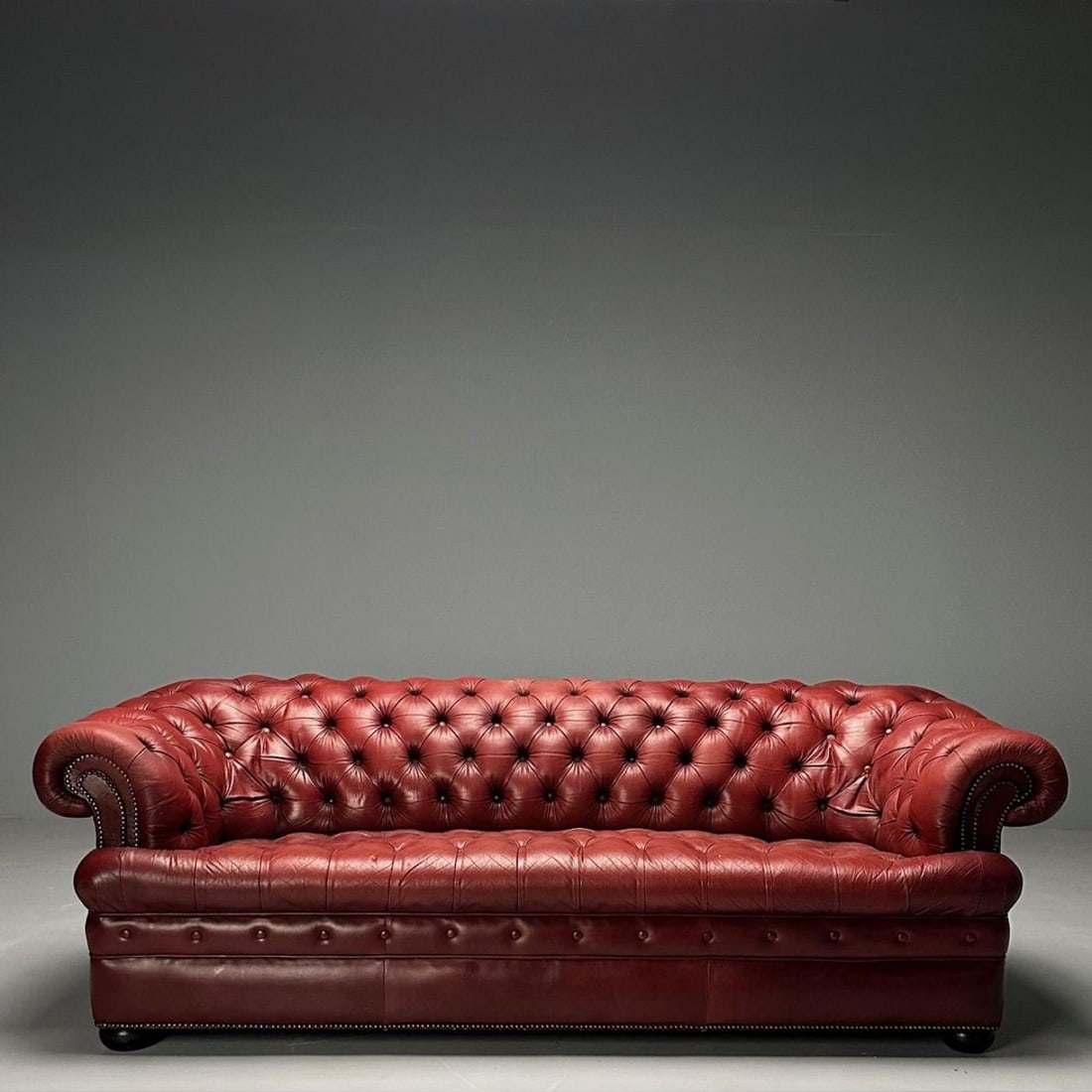 Georgian, Chesterfield Sofa, Tufted, Red Distressed Leather, Bun Feet, 2000s - 4