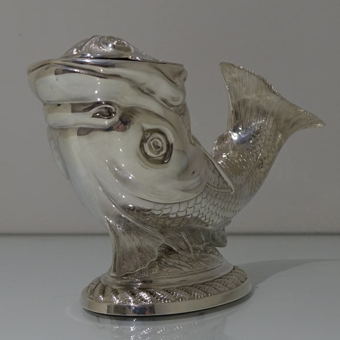 19th Century Antique Victorian Silver-plate Fish Formed Spoon Warmer Circa 1885 James Dixon & Sons - 3