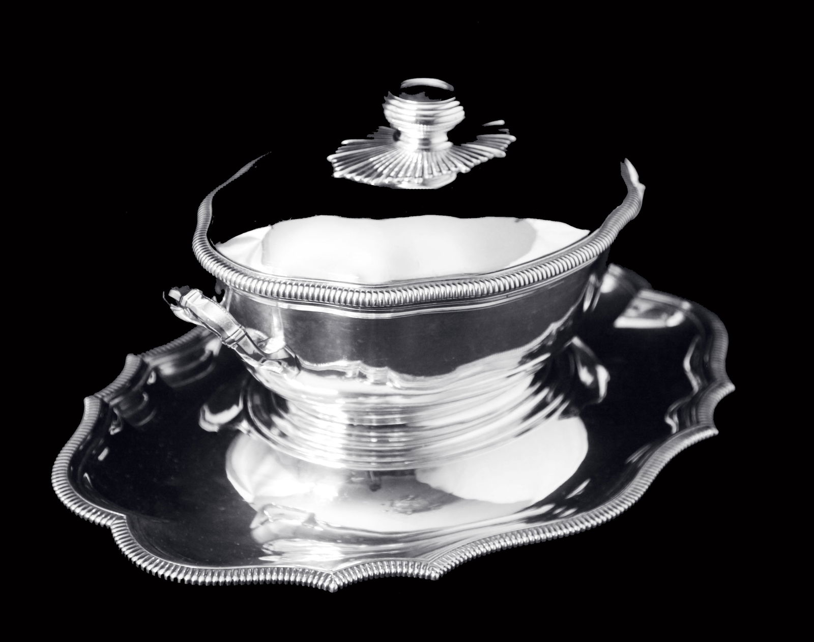 Puiforcat (Hermes) - 4pc. Antique French 950 Sterling Silver Covered Soup / Stew Tureen with - 2