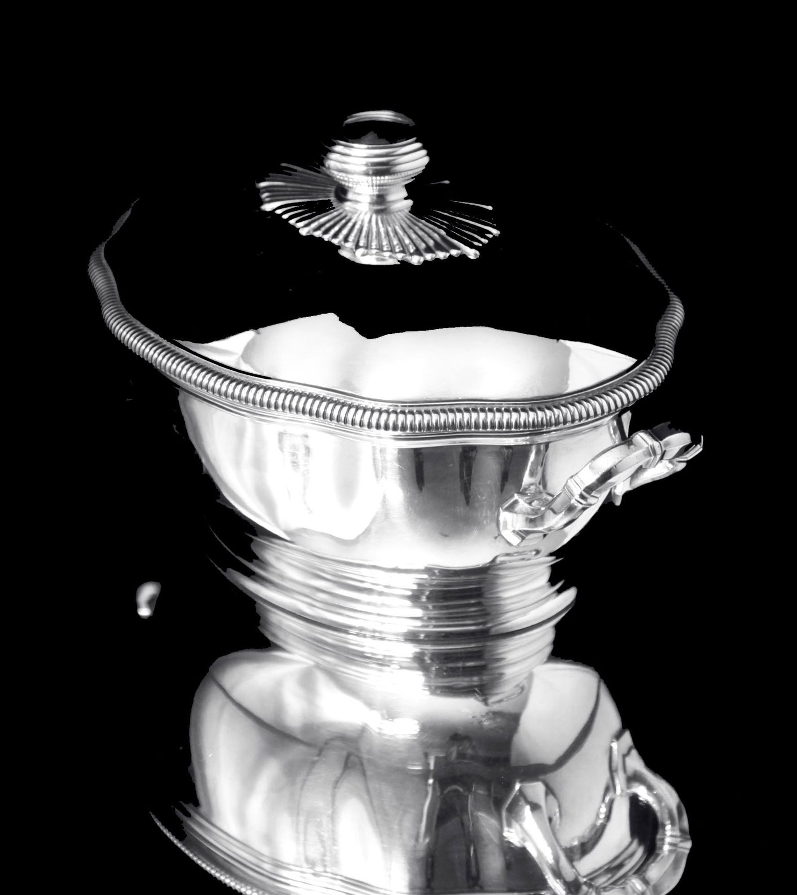 Puiforcat (Hermes) - 4pc. Antique French 950 Sterling Silver Covered Soup / Stew Tureen with - 6