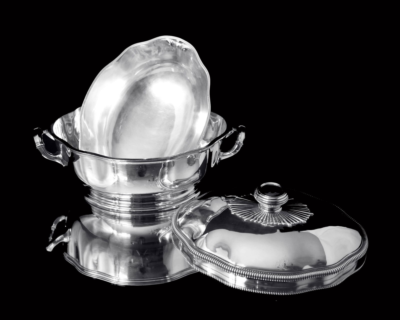 Puiforcat (Hermes) - 4pc. Antique French 950 Sterling Silver Covered Soup / Stew Tureen with - 9