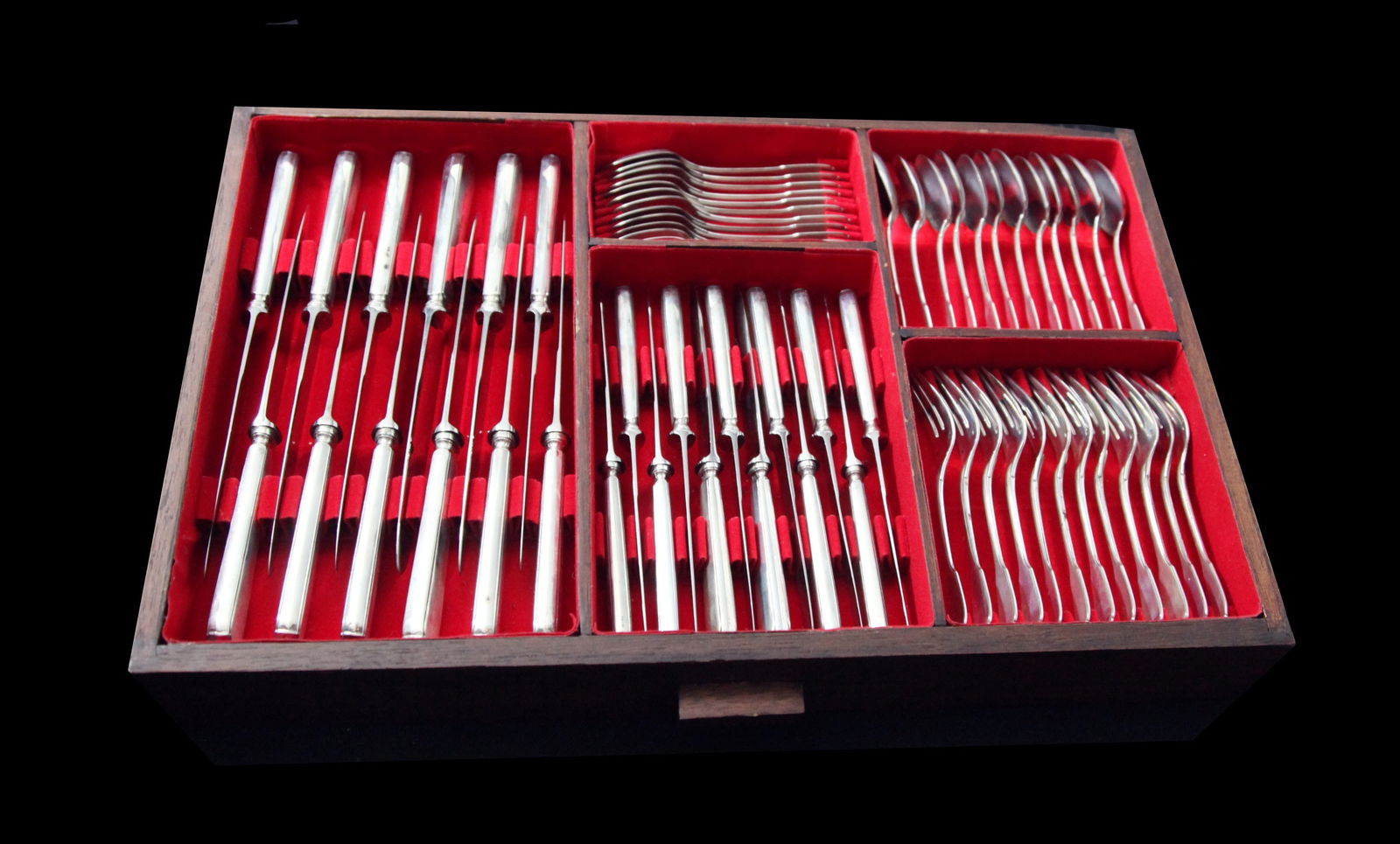 Tetard Freres - 115pc. French Sterling Silver Flatware Set + Storage Chest - Near New ! - 12