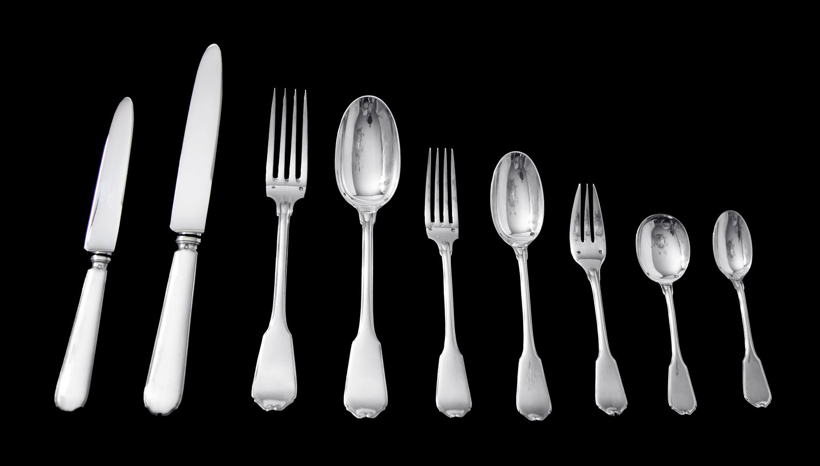 Tetard Freres - 115pc. French Sterling Silver Flatware Set + Storage Chest - Near New !: Title: Tetard Freres - 115pc. French Sterling Silver Flatware Set + Storage Chest - Near New ! Description:Direct from Paris, a Magnificent 115pc. French Sterling Silver Flatware Set + Storage Chest b