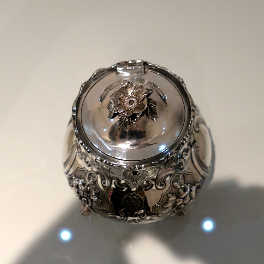 Mid 19th Century Antique Victorian Sterling Silver Tea Caddy London 1854 William Hunter - 6
