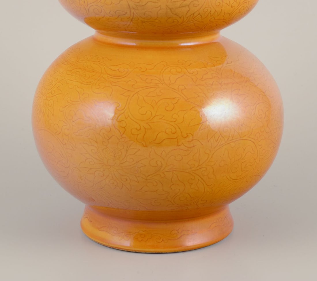 Double gourd-shaped Ming vase in porcelain. 19th century. - 4