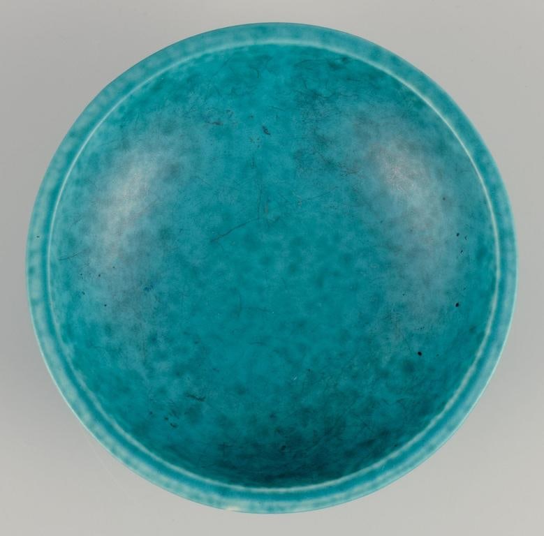 Wilhelm Kåge for Gustavsberg. Ceramic bowl and a small square ceramic vase. Mid-20th C. - 7