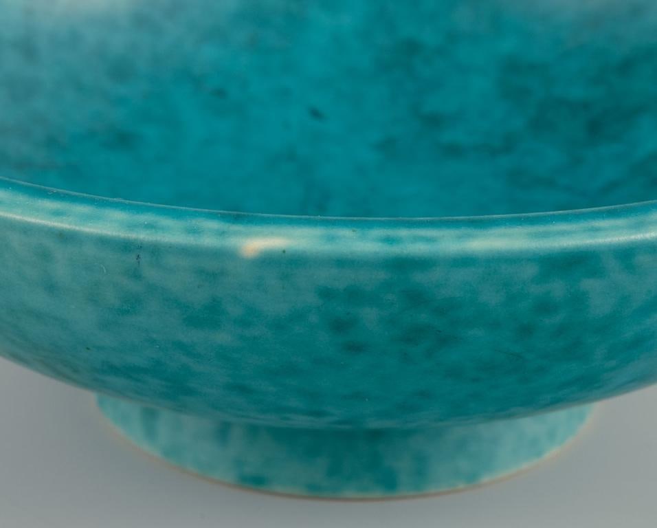 Wilhelm Kåge for Gustavsberg. Ceramic bowl and a small square ceramic vase. Mid-20th C. - 8