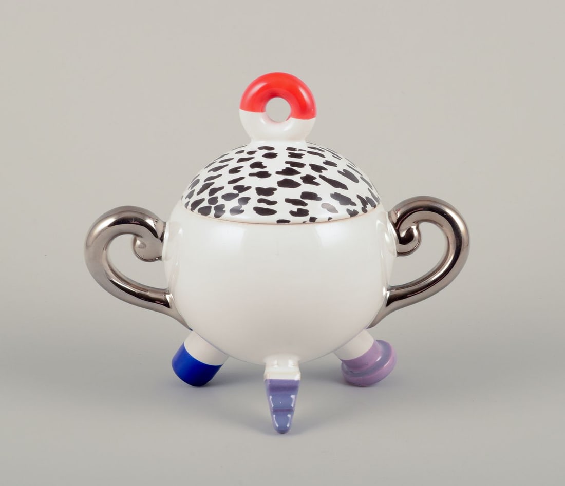 French studio ceramicist. Miniature teapot and sugar bowl. Postmodern abstract style. - 5