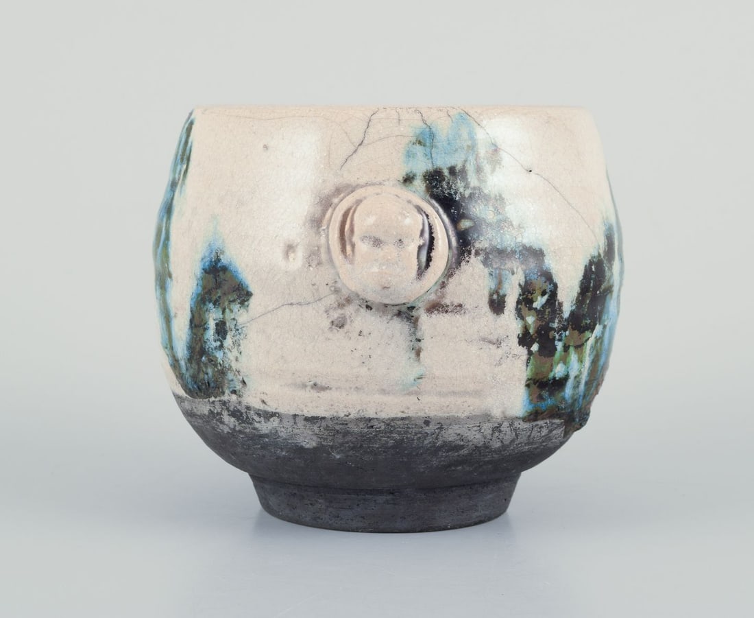 Rolf Fagerberg, Swedish ceramicist. Ceramic jar. Cream colored with abstract motifs. Late 20th C. - 2