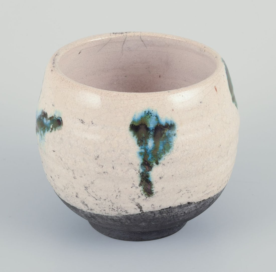 Rolf Fagerberg, Swedish ceramicist. Ceramic jar. Cream colored with abstract motifs. Late 20th C. - 5