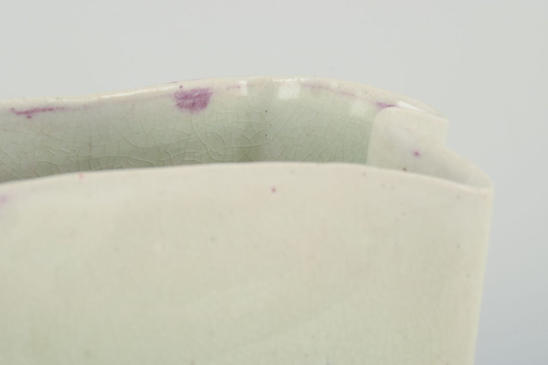 Danish studio ceramicist. Ceramic vase with glaze in light tones. Ca. 1980s. - 7