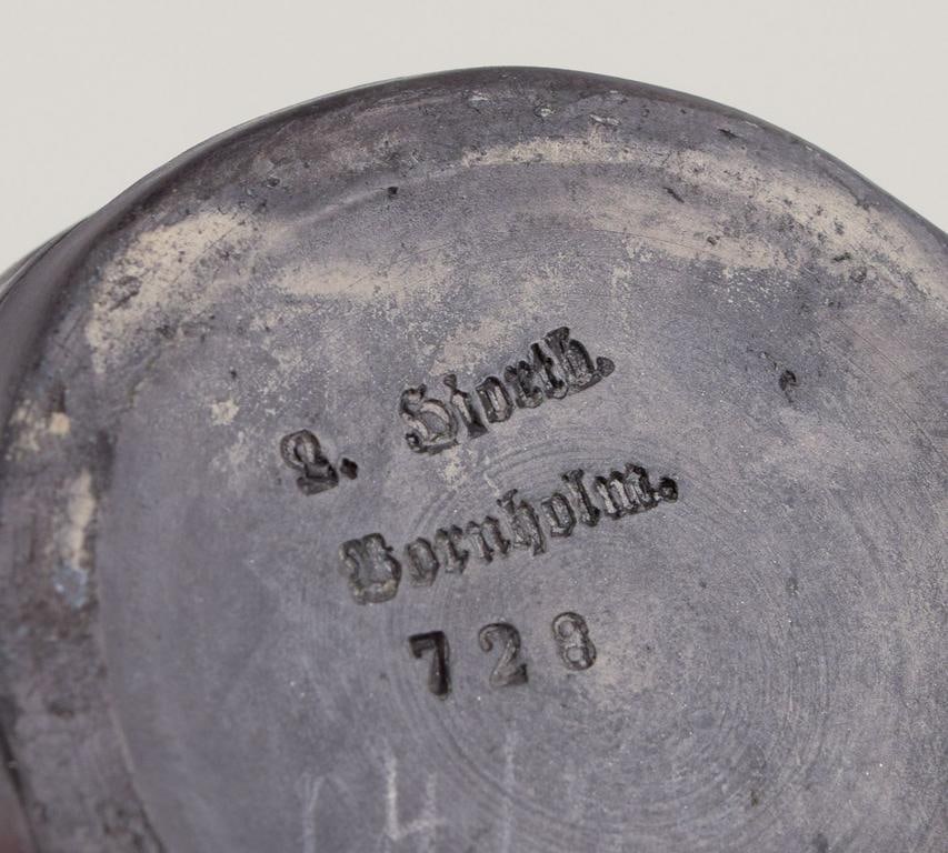 Hjorth, Bornholm. Two beautiful vases and a bowl in black terracotta. Early 1900s. - 9