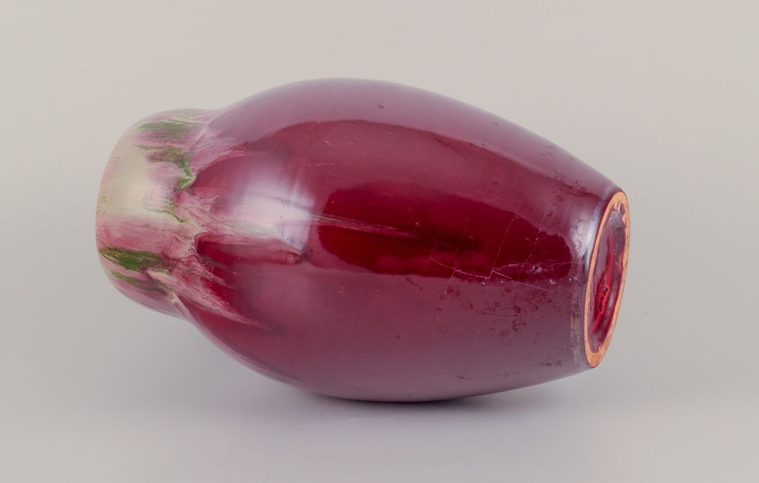 Michael Andersen, Bornholm. Large ceramic vase with float glaze in violet and green shades. Mid 20th - 6