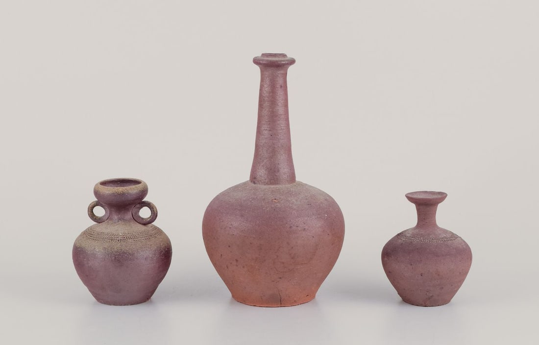 European studio ceramist. Three vases in chamotte clay. Mid-20th C. (1 of 6)