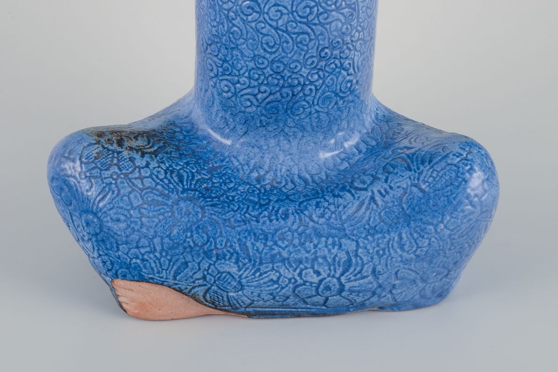 Lisa Larson for Gustavsberg. Rare large figurine of a Thai girl in hand-glazed ceramic. Late 20th C. - 4