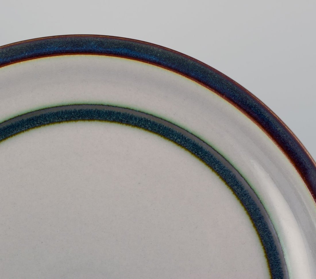 Bing & Grøndahl "Tema". Two large platters and a bowl in stoneware. 1970s. - 5