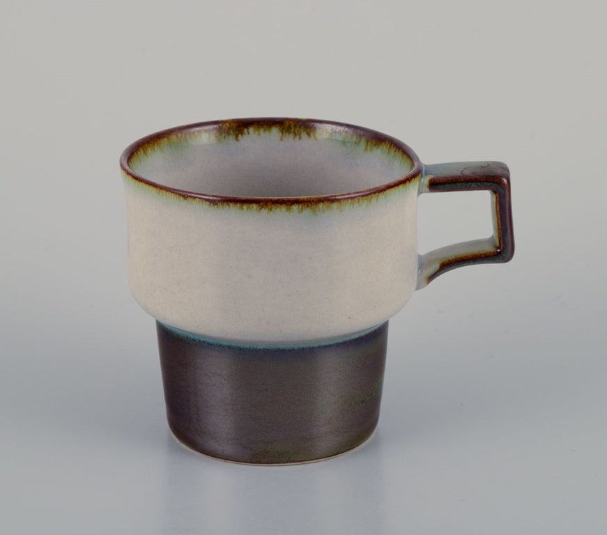 Bing & Grøndahl, Tema. Four sets of coffee cups and saucers in stoneware. 1970s. - 3