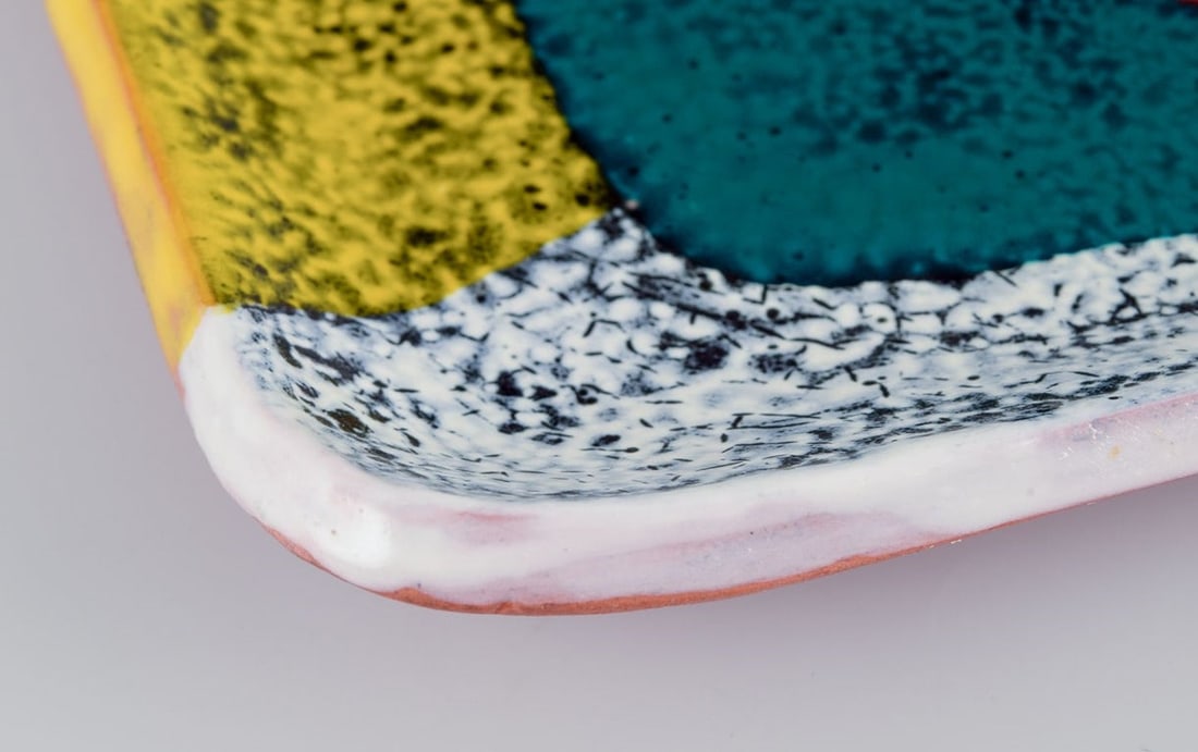 Italian ceramic studio, ceramic dish with a motif of three doves. Approx. 1970s. - 8