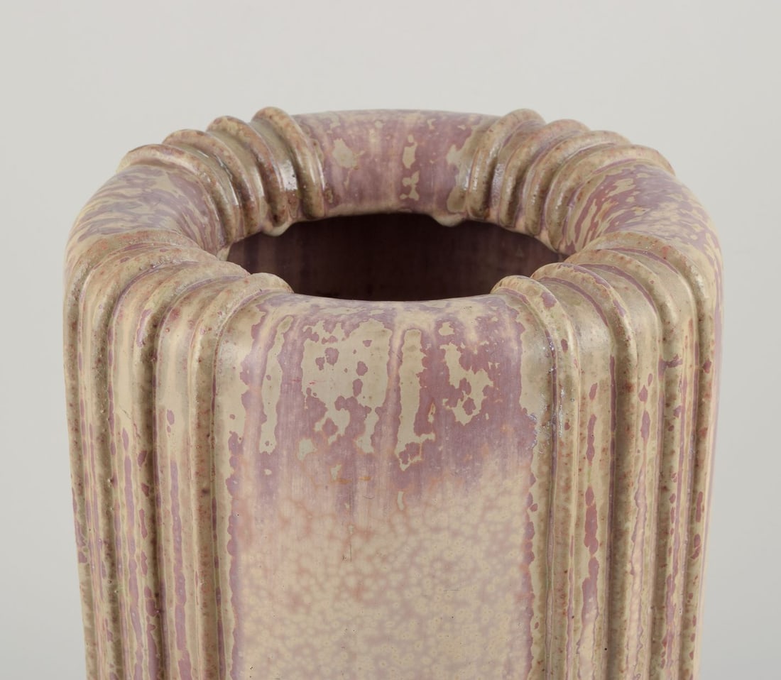 Arne Bang. Large and rare floor vase. Glaze in green-brown tones. 1940s - 4