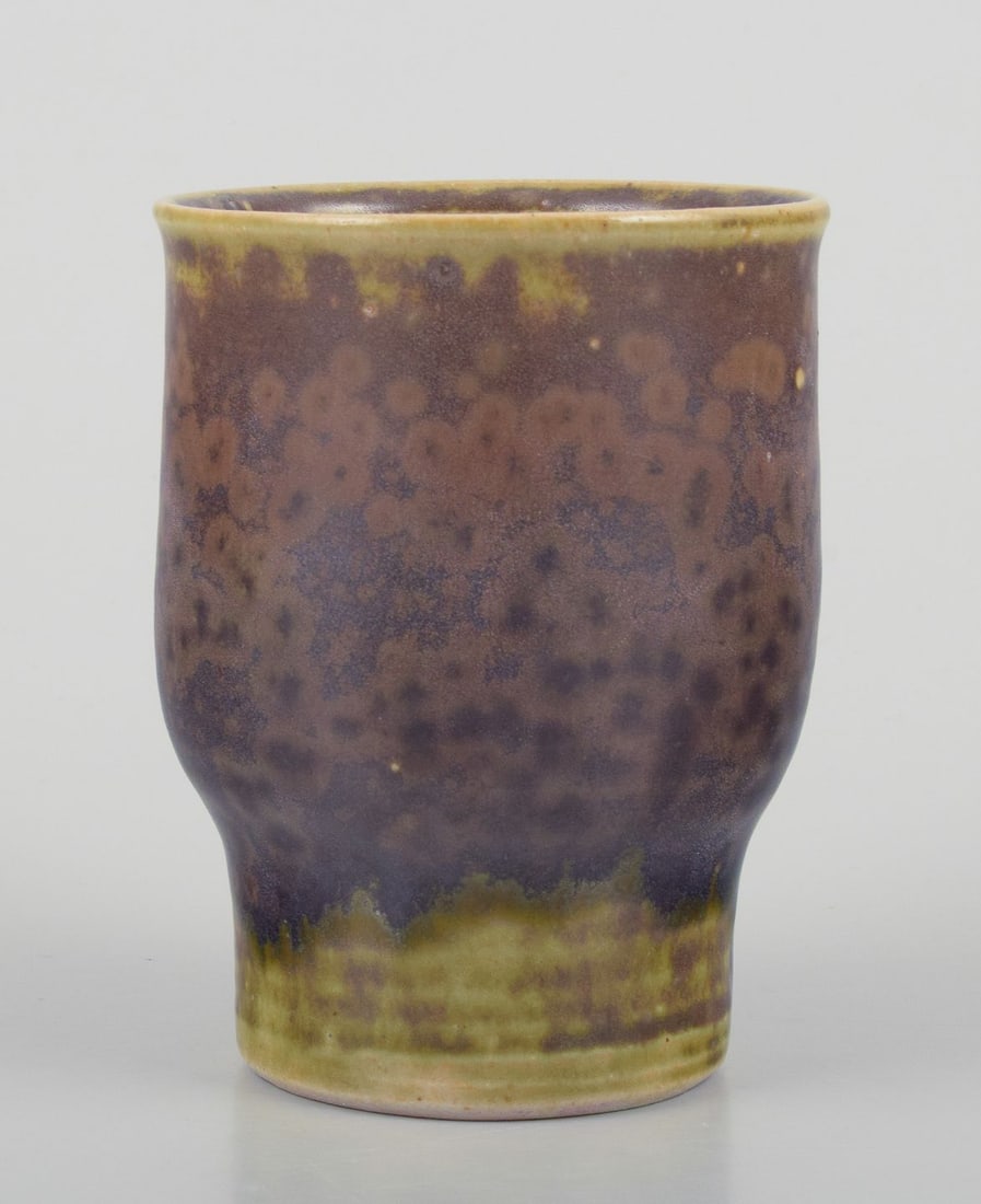 Elly Kuch and Wilhelm Kuch, Germany. Miniature vase with crystal glaze in green-brown tones. - 2
