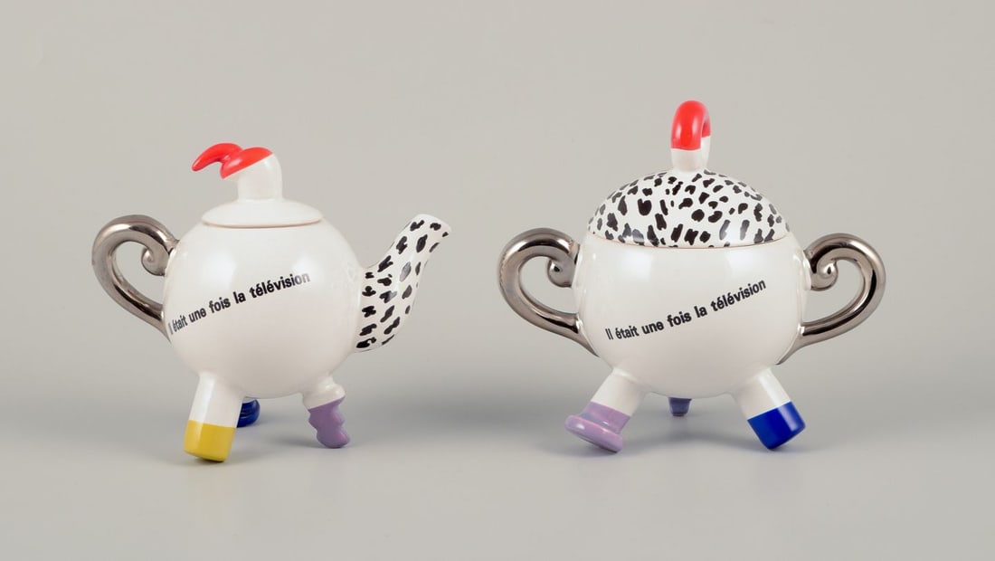 French studio ceramicist. Miniature teapot and sugar bowl. Abstract futuristic style. Late 20th C.: Title: French studio ceramicist. Miniature teapot and sugar bowl. Abstract futuristic style. Late 20th C. Description: French studio ceramicist. Miniature teapot and sugar bowl. Abstract futuristic st