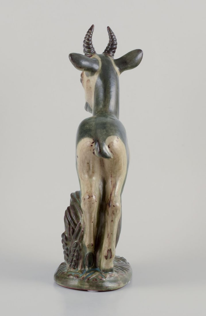 Axel Salto, Royal Copenhagen. Large and impressive ceramic sculpture of a deer. Approx. 1940 - 6