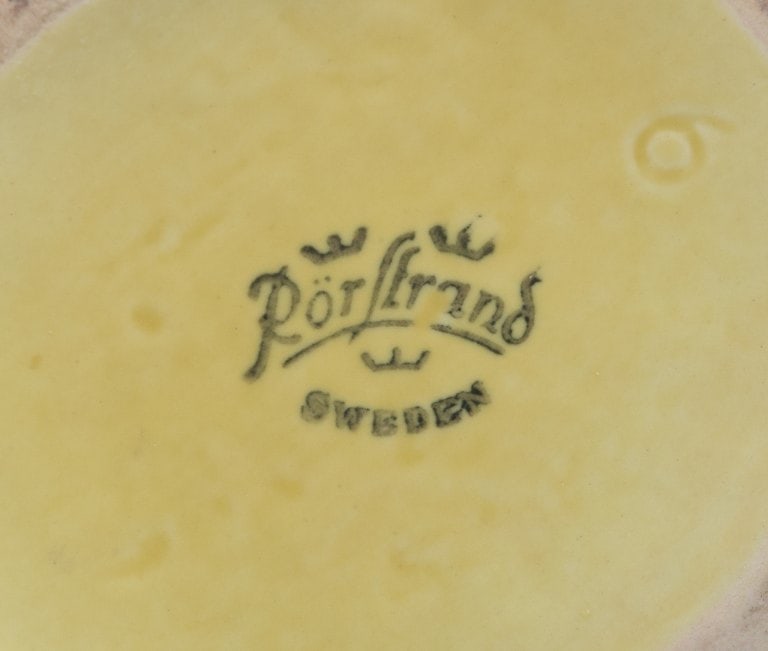 Gunnar Nylund for Rörstrand. Ceramic vase in chamotte clay. Rare shape. Yellow glaze. - 8