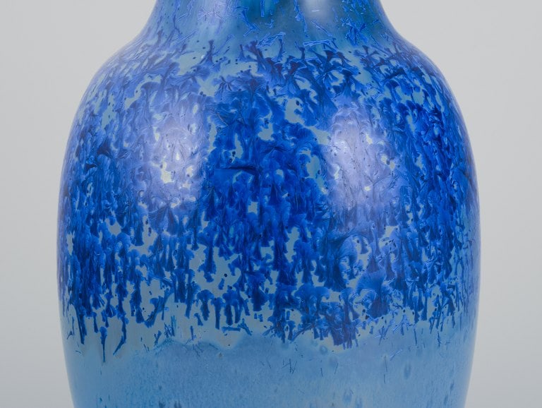 Sevres, France. Large unique porcelain vase with crystal glaze in blue shades. - 5