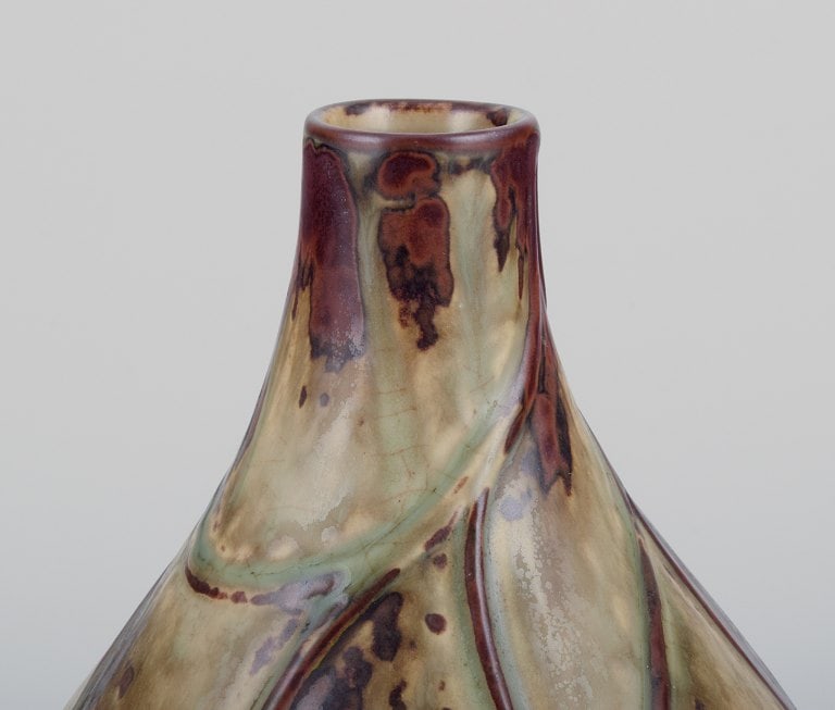 Axel Salto (1889-1961), onion-shaped vase in stoneware modeled with relief pattern, decorated with - 3