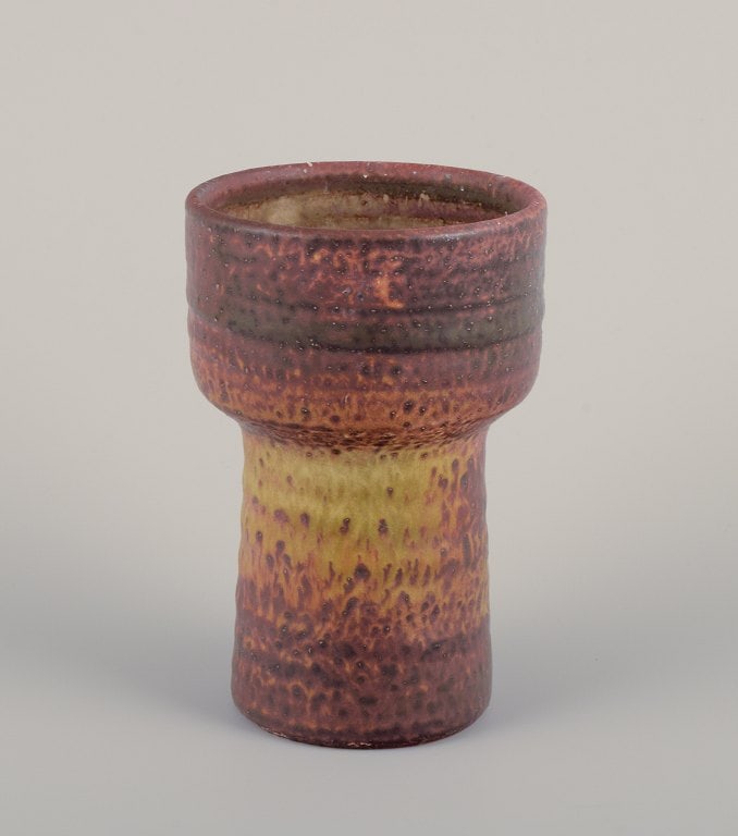 Mobach, Netherlands, two unique vases. Glaze in brown-green tones. - 2