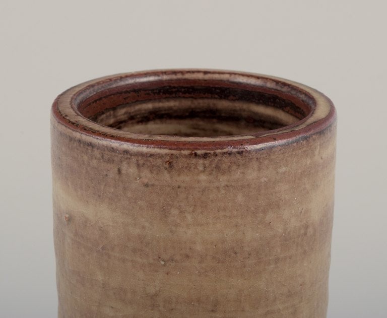 Mobach, Netherlands, two unique vases. Glaze in brown-green tones. - 6