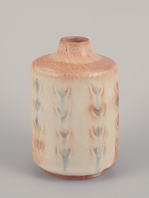 Peder Hald, Danish ceramist. Unique ceramic vase with glaze in light tones. - 2