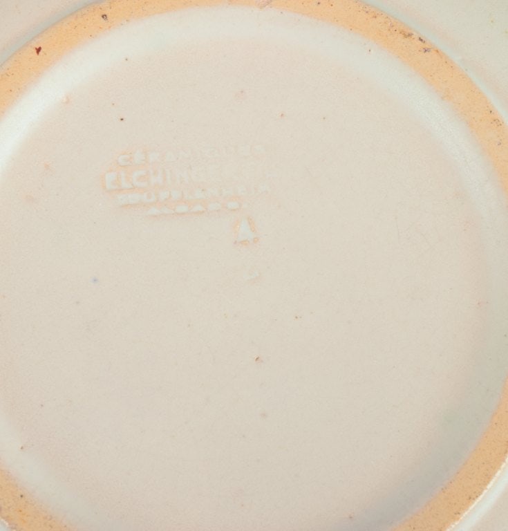 Elchinger, France. Two ceramic bowls with light-toned glaze. Hand-decorated. Spiral-shaped - 8