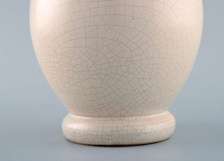 Pol Chambost (1906-1983), France. Vase in glazed ceramics. Beautiful crackled glaze in sand shades. - 4
