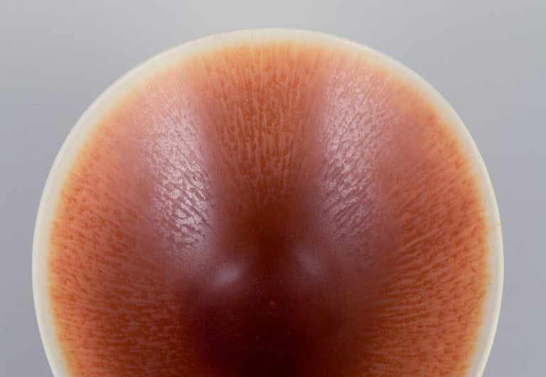 Berndt Friberg (1899-1981) for Gustavsberg Studiohand. Unique ceramic bowl in light brown hares fur - 7