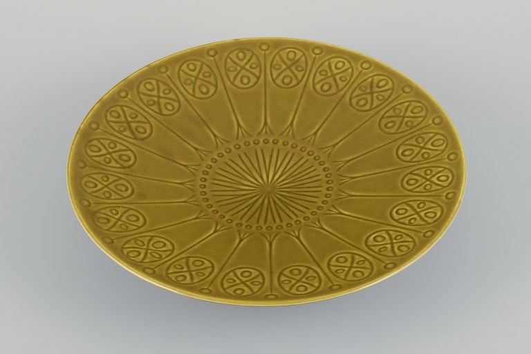 Upsala Ekeby/Gefle, Sweden. Large ceramic centerpiece. Geometric pattern. Green-yellow glaze. - 2