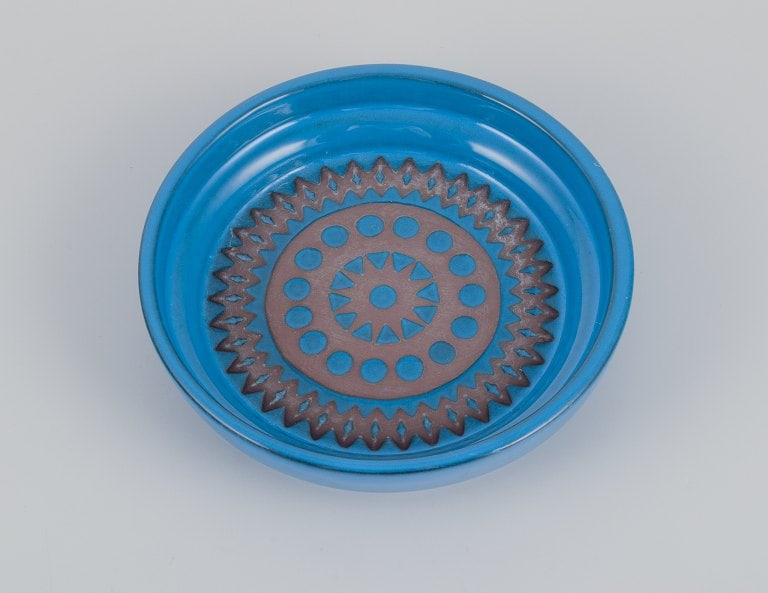 Mari Simmulson (1911-2000) for Upsala Ekeby, Sweden. A pair of low ceramic bowls with blue-toned - 3