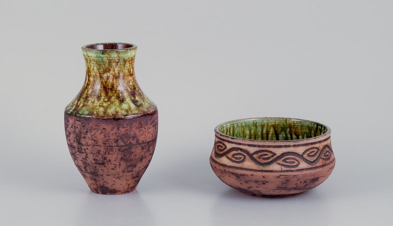 Szilasi, Visby, Sweden. Unique ceramic bowl and vase. Glazed in green-brown tones. (1 of 9)