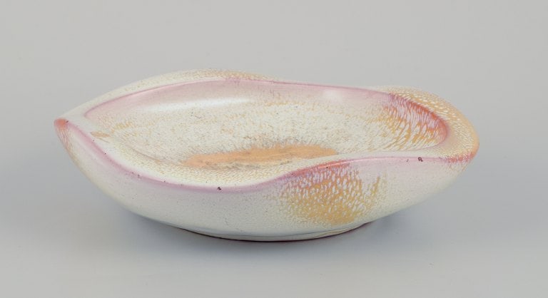 Anna-Lisa Thomson (1905-1952) for Upsala Ekeby, Sweden. Low ceramic bowl with yellow and - 2