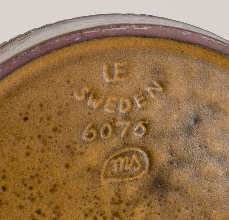 Mari Simmulson for Upsala Ekeby. Ceramic bowl in brown and green glaze. Modernist design. - 6