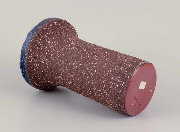 Thomas Nittsjö, Sweden. Large ceramic vase with blue glaze. Handmade. - 7