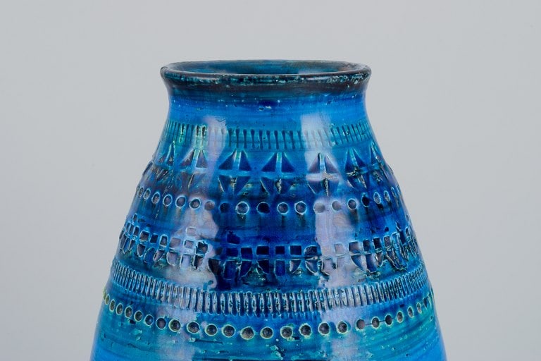 Aldo Londi (1911-2003) for Bitossi, Italy. Large ceramic vase with azure blue glaze. - 3