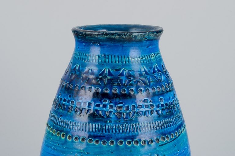 Aldo Londi (1911-2003) for Bitossi, Italy. Large ceramic vase with azure blue glaze. - 5