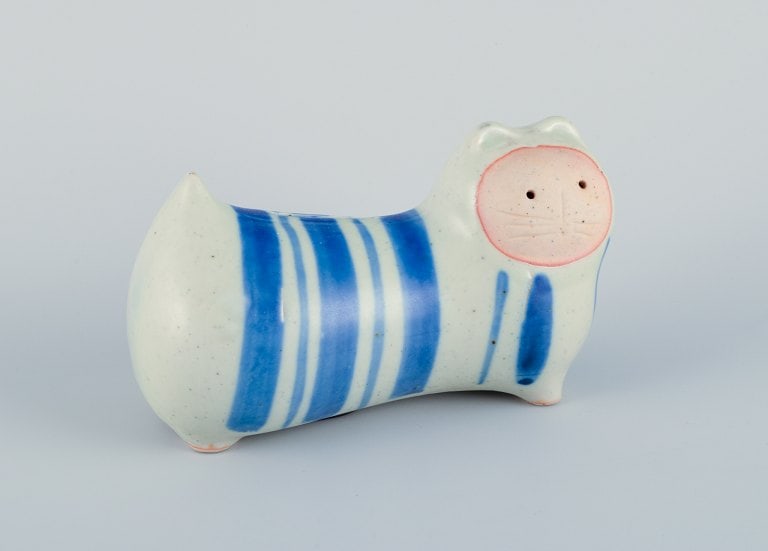 Lisa Larson style. Piggy bank in the shape of a cat. Hand-glazed ceramic.: Title: Lisa Larson style. Piggy bank in the shape of a cat. Hand-glazed ceramic. Description: Lisa Larson style. Piggy bank in the shape of a cat. Hand-glazed ceramic. Approximately from the 1970s. In