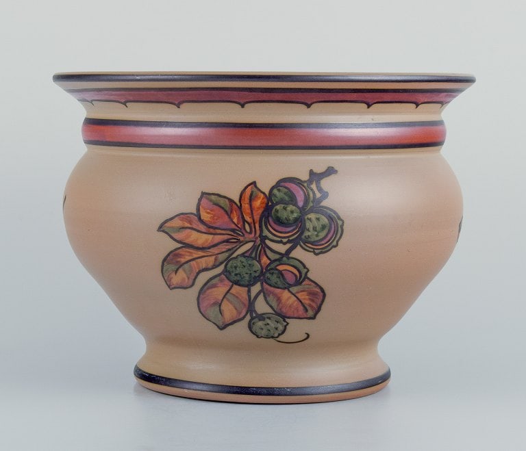 Hjorth, island of Bornholm, Denmark. Large ceramic jar. Hand-painted with floral motifs. - 2