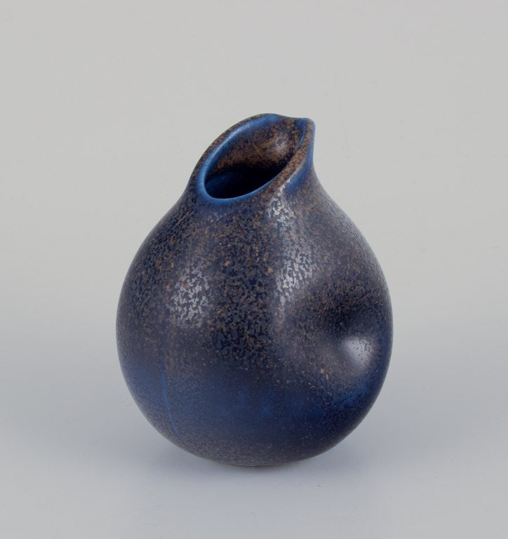 Wilhelm Kåge for Gustavsberg, Sweden. Small pitcher and salt shaker in ceramic. - 3