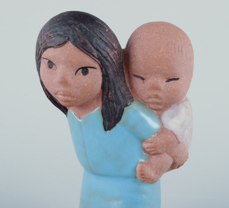 Lisa Larson for Gustavsberg. Stoneware figurine "Öst" (East) from the series "All världens - 4