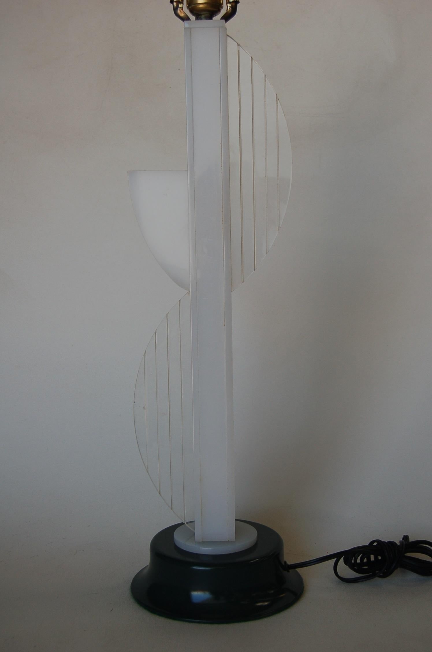 Mid-Century Modern White Lucite Table Lamp with Side Planter by Moss Lighting - 9