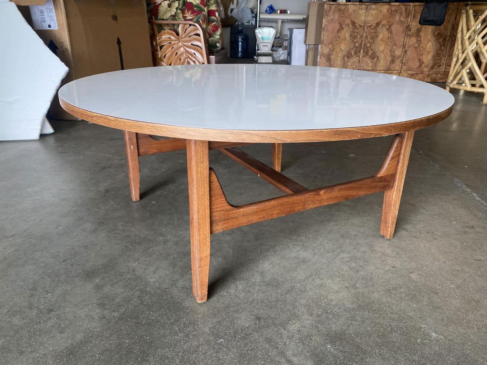 Large Danish Mid-Century Round Coffee Table with White Laminate Top - 16